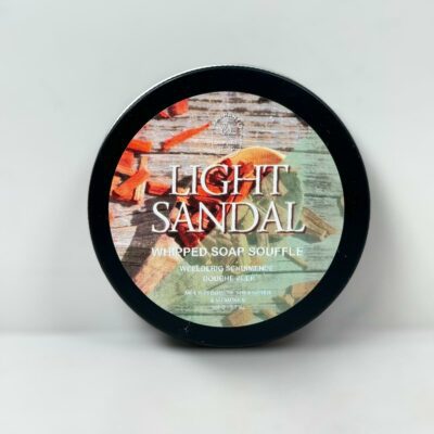 Light sandal whipped soap in blik