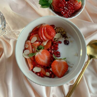 Granola with strawberries